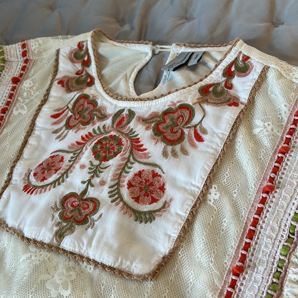 Bl-nk London Embroidered Lace Top - Picture 2 of 8